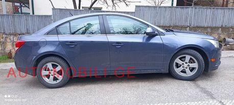 CHEVROLET Cruze